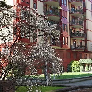 Danae Apartment Milan