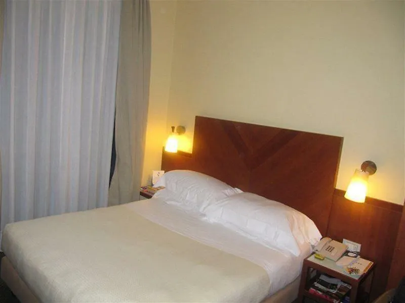 Una Hotels Mediterraneo Milano Italy