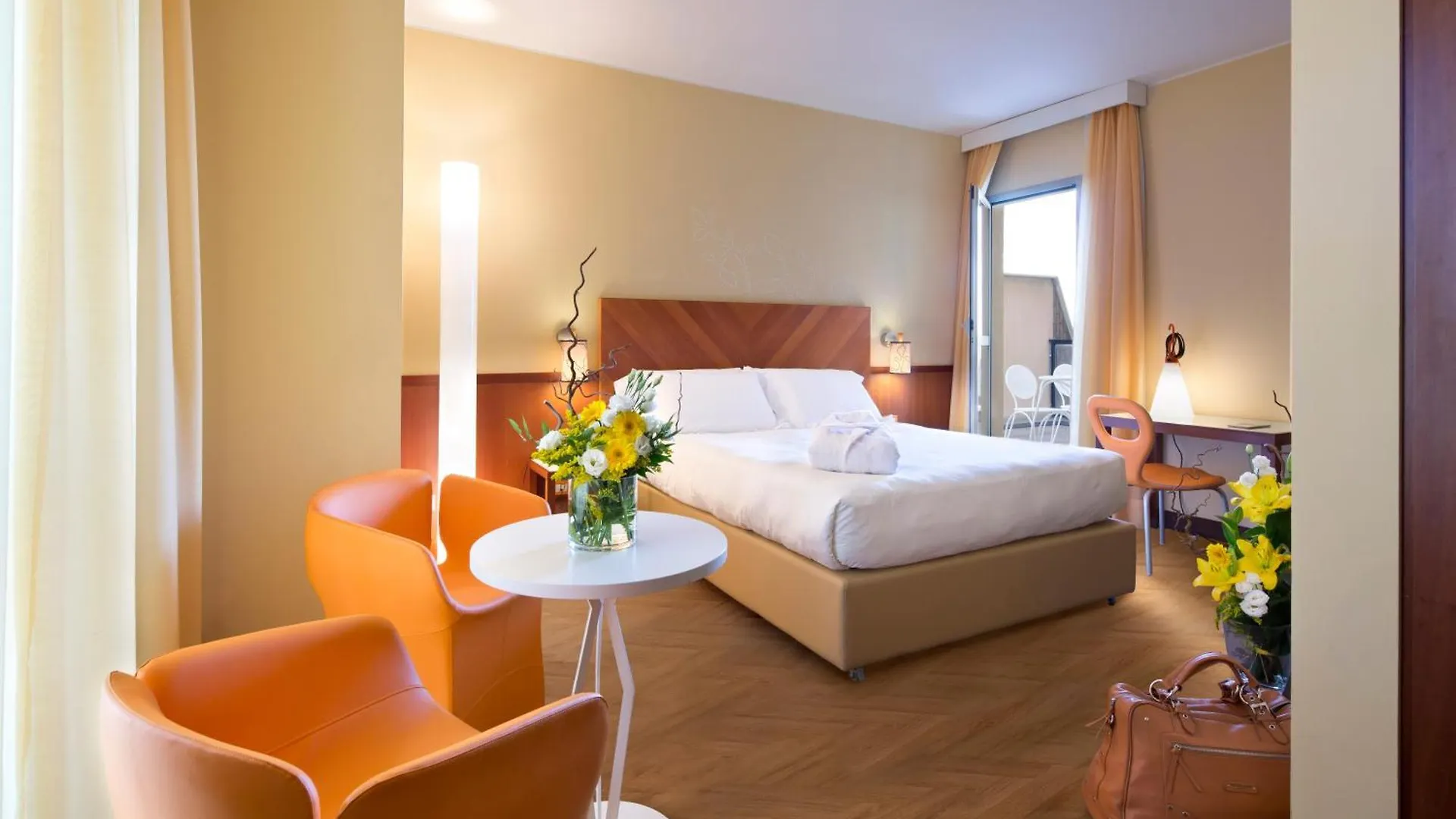 Una Hotels Mediterraneo Milano 4*, Milan