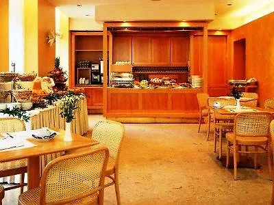 Una Hotels Mediterraneo Milano Milan